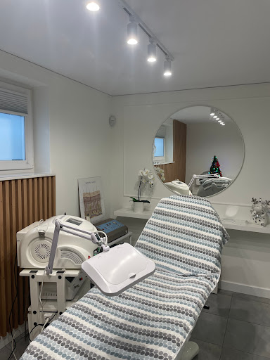 Salon Kosmetyczny Esencja Urody - Warszawa Bielany