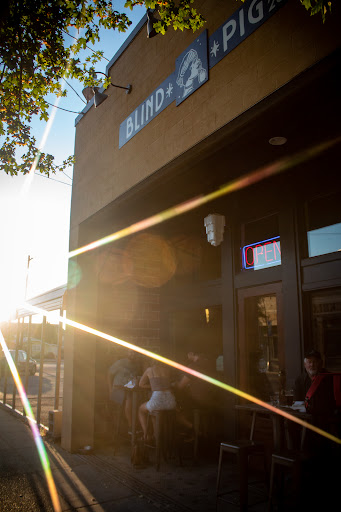 Blind Pig - Visual