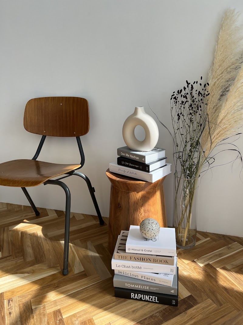 8HOUSE STUDIO 中之島店