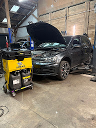 Photo n°2 de Gpad - Bocsh Car Service à Cholet (Atelier de réparation automobile)