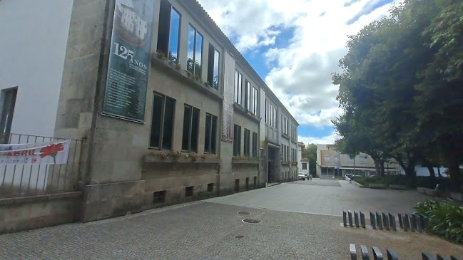 Escola Secundária Emídio Navarro Horário de abertura