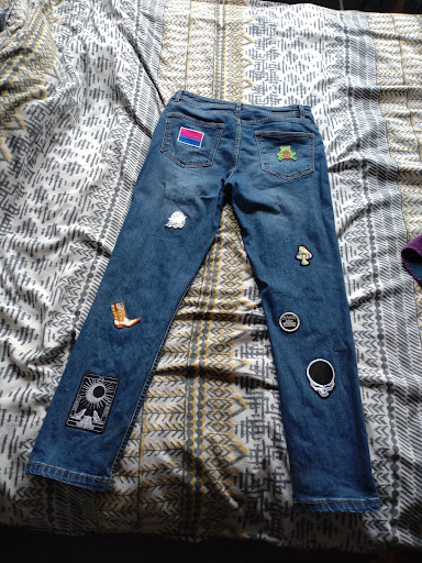 AR Alterations & Dry Cleaning - Thumbnail
