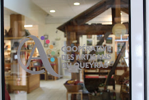 Photo n°2 de Coopérative des Artisans Queyras - Pays du Viso à Château-Ville-Vieille (Magasin)