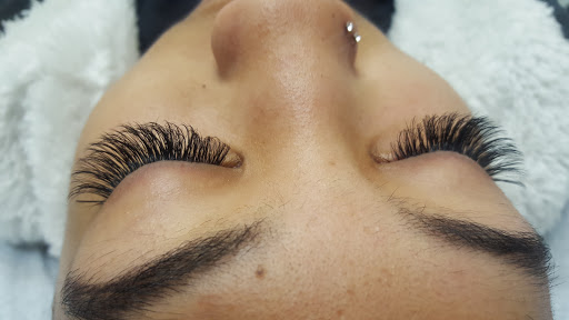 Golden Beauty & Brow Threading Eyelash Extension - Thumbnail