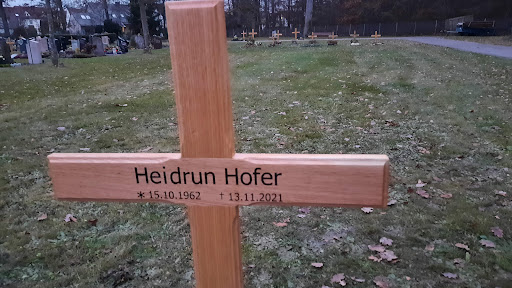 Park Cemetery Holzgerlingen Gallery - Germany