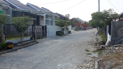 Photos of Jade Hamlet Blok J-31
