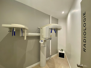 Photo n°3 de Dr Victoire PETIT à Biarritz (Dentiste)