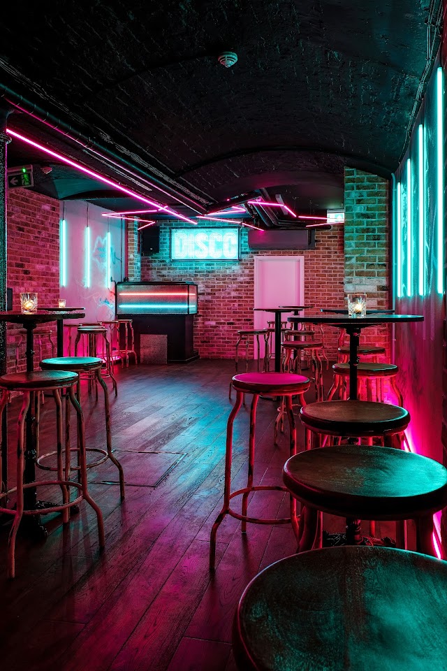 Simmons Bar | Farringdon