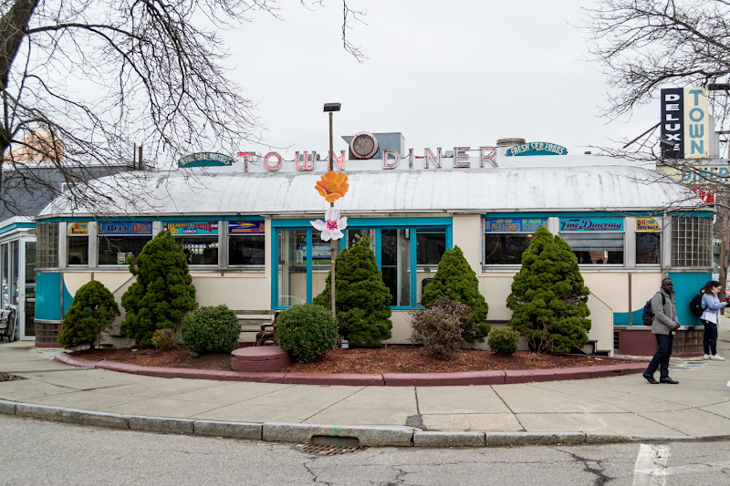 Deluxe Town Diner — photo