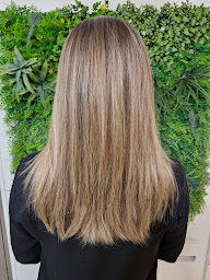 Photo n°19 de Atelier de Coiffure à Nançay (Institut de beauté)