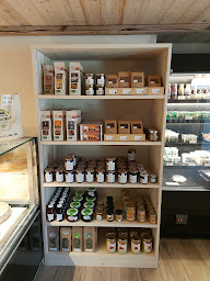 Photo n°17 de La Ferme De La Lanche GAEC à Abondance (Magasin de produits de la ferme)