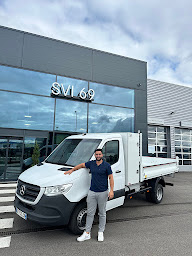 Photo n°36 de Mercedes-Benz SVI 69 à Arnas (Concessionnaire de poids lourds)