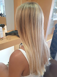 Photo n°8 de NEW LINE COIFFURE à Mollkirch (Salon de coiffure)