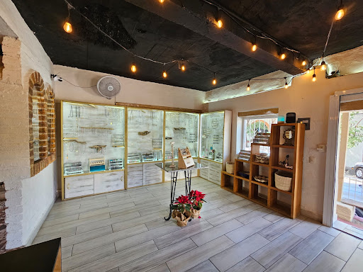 CHELOW Boutique Joyeria