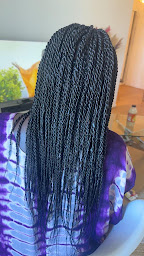 Photo n°1 de Adja Coiffure à Toulon (Salon de coiffure)