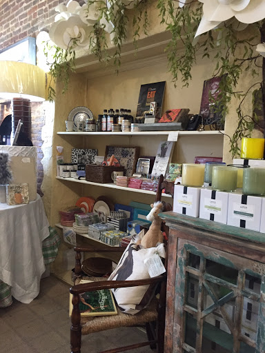 Back Room - Visual