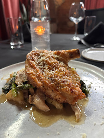 Geraldine's Supper Club & Lounge by null