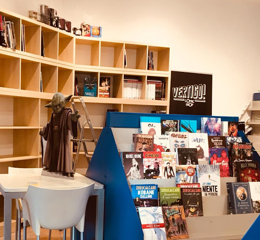 Vertigo! Comic Shop - Visual