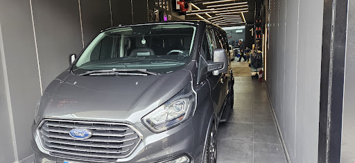 New Drive Rent: noleggio auto, furgoni 9 posti e tanto altro. - Thumbnail