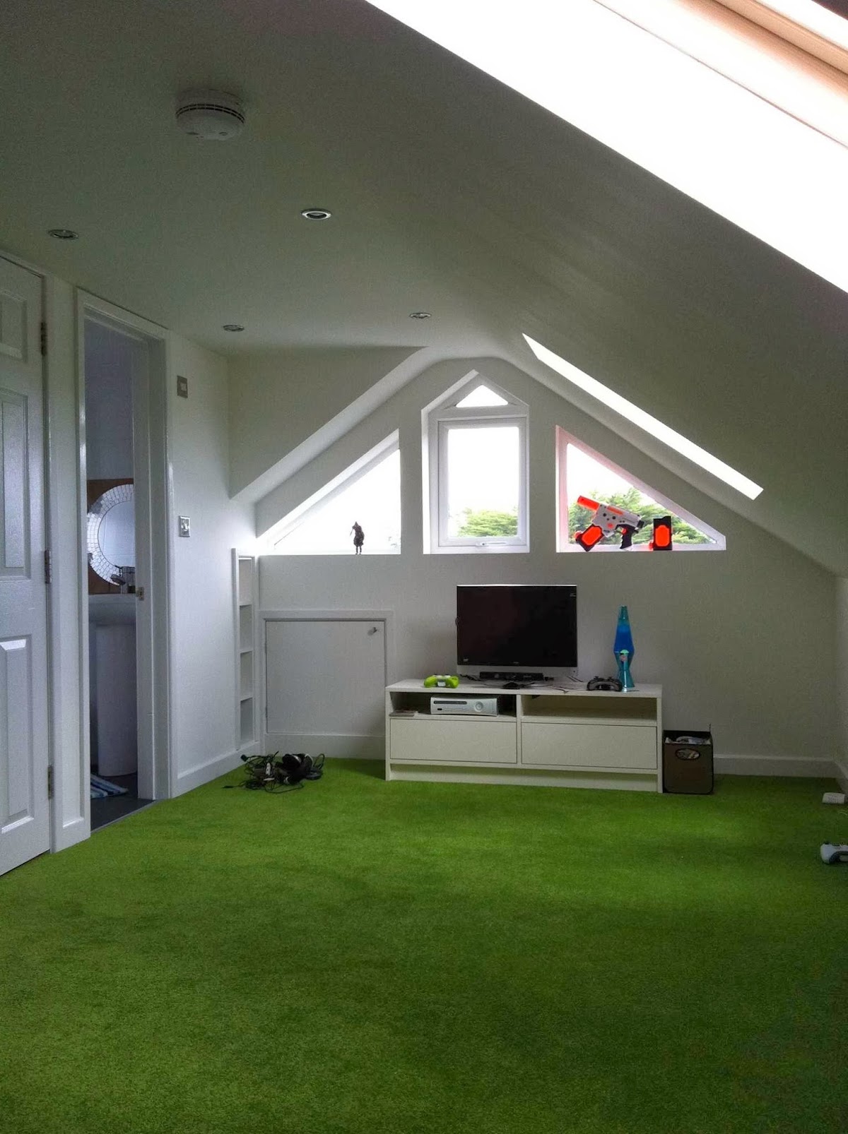 AMC DEVELOPMENTS LTD