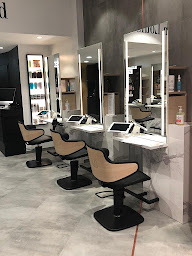 Photo n°4 de Jean Louis David - Coiffeur Menton à Menton (Magasin de cosmétiques)