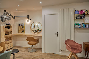 Photo n°3 de ELLIPSE à La Garenne-Colombes (Salon de coiffure)