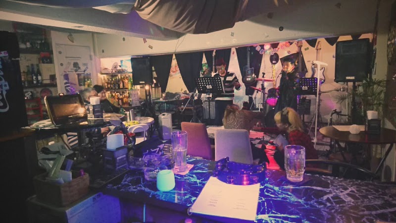 BLACK CAT TIGER 永吉 ROCK'N' ROLL HOUSE