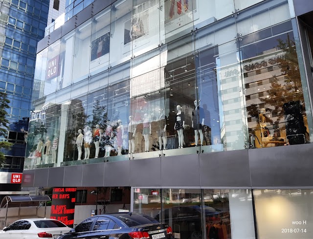 유니클로 신사점 UNIQLO ユニクロ