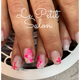 Photo n°12 de Le Petit Salon (Les Copines) à Bonne (Salon spécialisé dans le travail des cils)