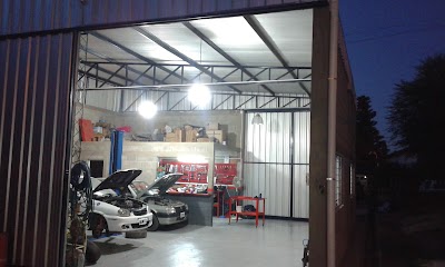 Photos of "Nievas Motorsport "Mecanica Integral del Automotor, Taller Mecanico
