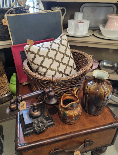 The Red Barn Thrift Store - Thumbnail