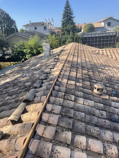Photo de Azaïs Orton Couvreur Zingueur Gironde à Pessac (33600)