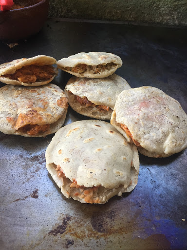 Ricas Gorditas "Doña Chuy" - Thumbnail