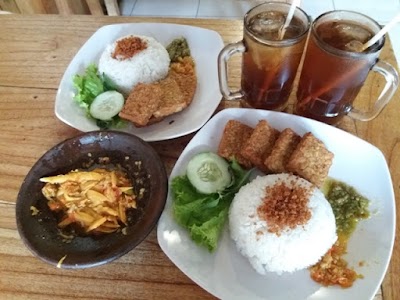 Photos of Sambal Story