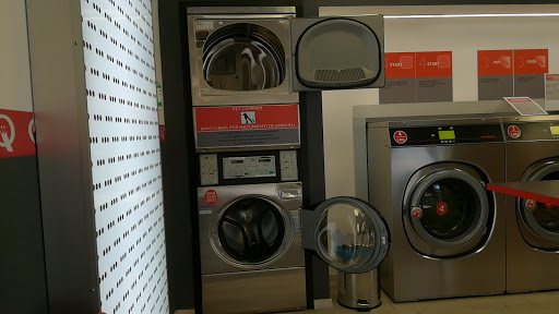 Lavanderia Self Service Laundry - Speed Queen - Thumbnail