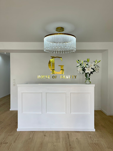 House of Beauty by Linda