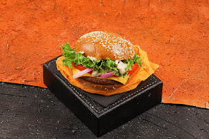 Photo n°1 de FACTEUR X | Xpect The Best - BURGER HOT DOG PASTA &SIDES à Toulouse (Restaurant végétarien)