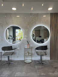 Photo n°3 de Ravel Coiffure à La Seyne-sur-Mer (Salon de coiffure)