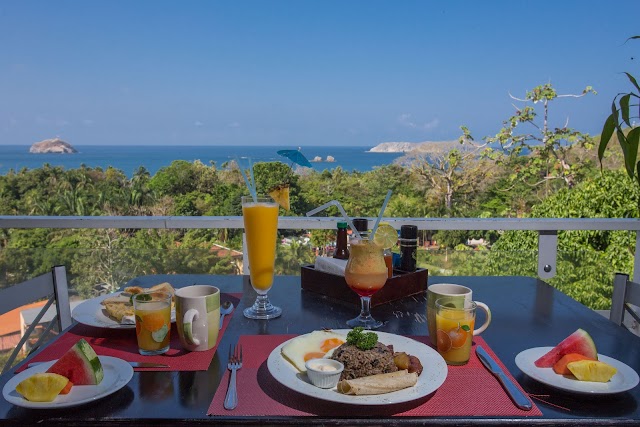 El Faro Beach Hotel