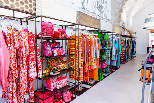 Il Pellicano Donna Gallery - Italy