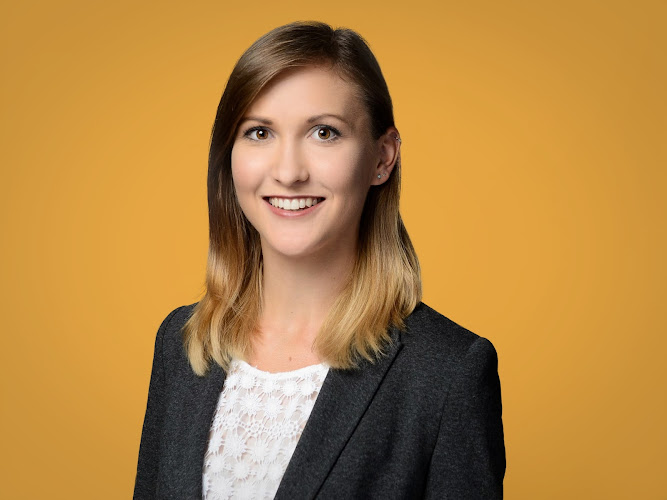 CV Pics Studio – Bewerbungsfotos photo