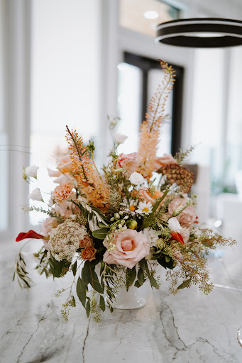 Ray's Room Floral Co. - Thumbnail