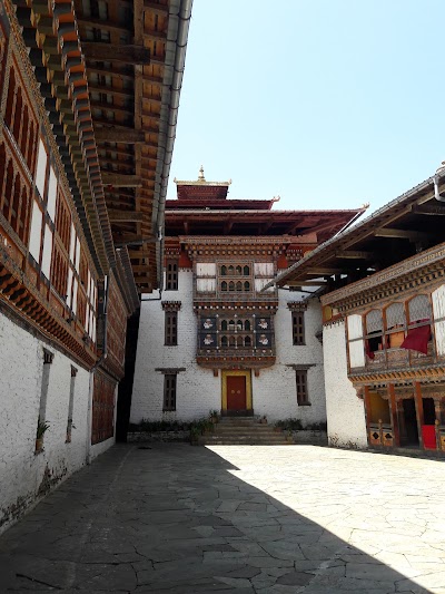 Photos of Lhuntse Dzong