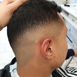 Photo n°17 de Coiffeur barbier Reims à Reims (Salon de coiffure)