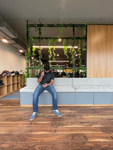 Af1qipouxfp5t56yqmfqjs7uvccxe6kowdgqdmqaabo4=s508 K No