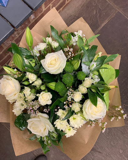 Paris Legore Flowers & Gifts - Thumbnail