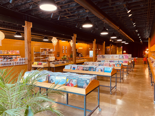 Square Cat Vinyl photo 1