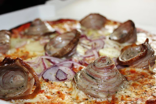 Photo 4 - SURFIN PIZZA
