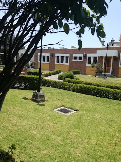 Photos of Rafael Land&iacute;var University
