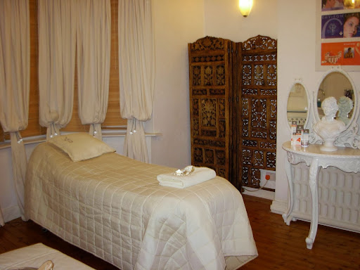 Aspire Beauty and Wellbeing Exclusively for Women